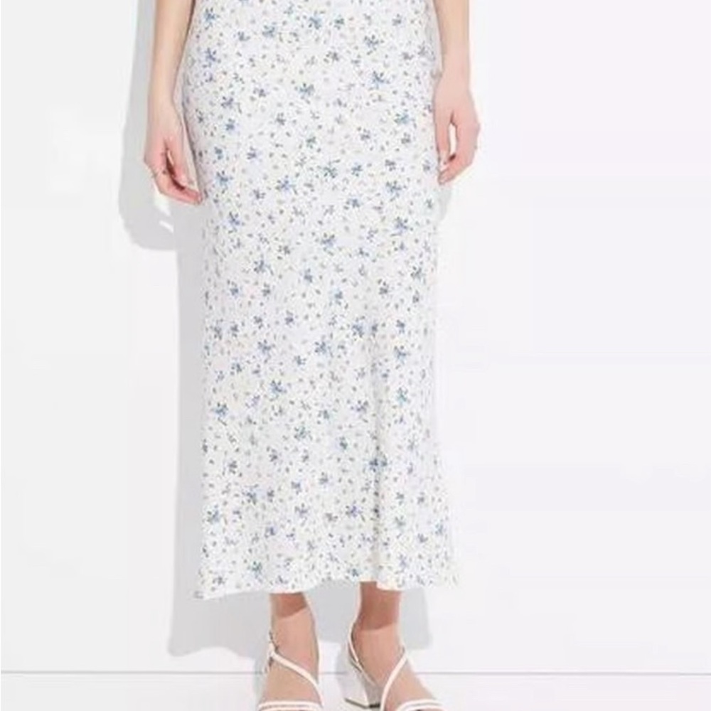 Wild Fable White and Blue Floral Midi Skirt